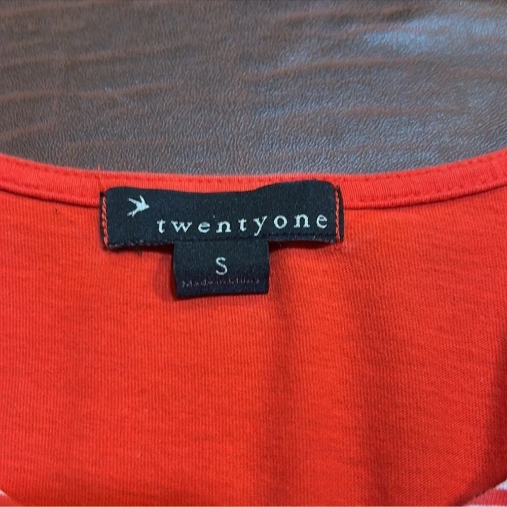 FOREVER 21 Adorable Orange/Red T-Shirt Size Small - Picture 8 of 10
